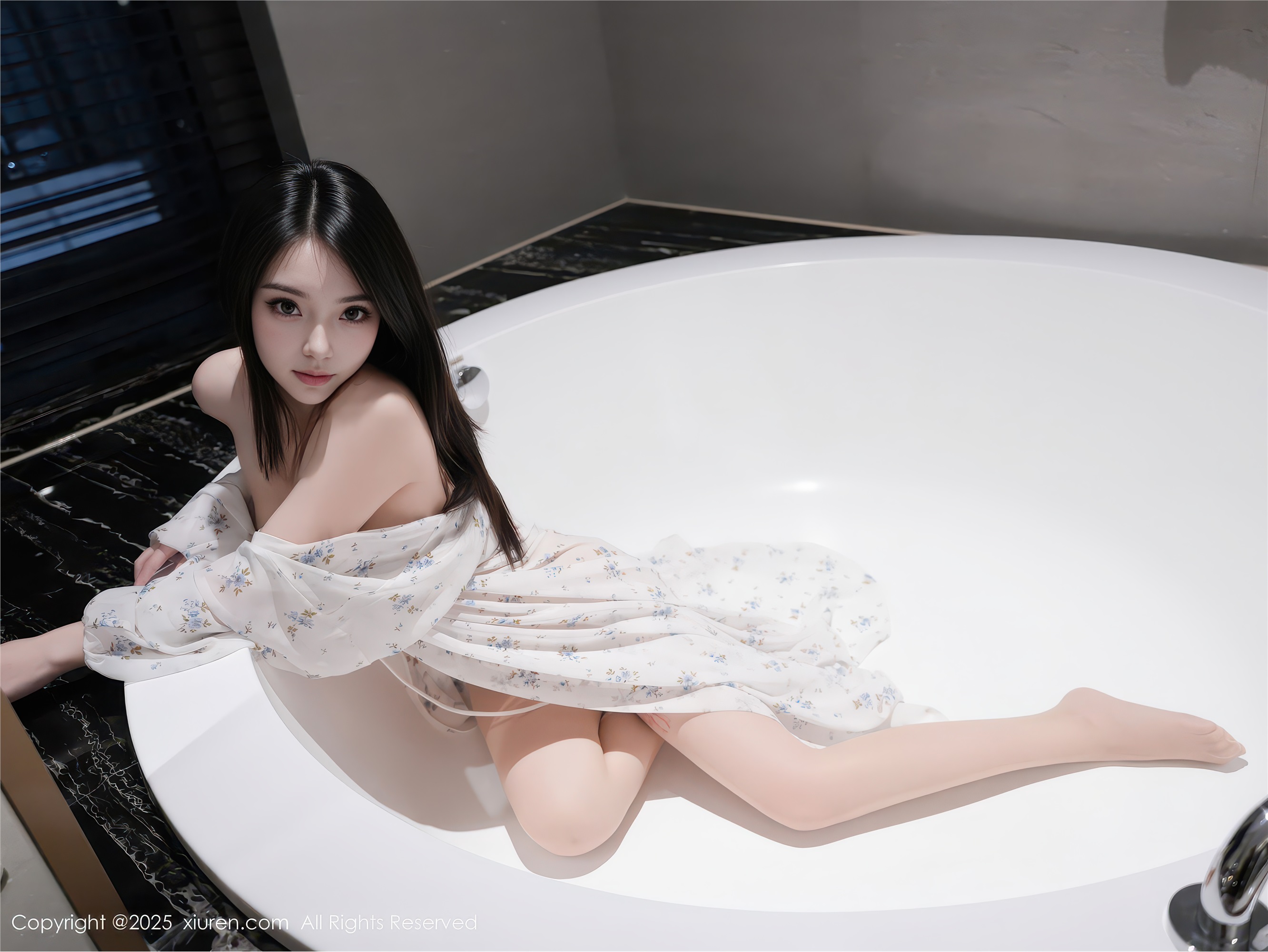 Xiuren秀人网 2025.11.14 NO.10988 烧烧小桃